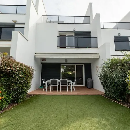 Casa Residencial Playa Fontanilla 別荘