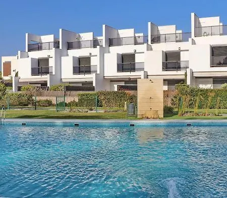 Casa Residencial Playa Fontanilla 別荘 *